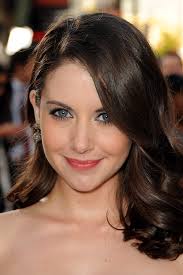 Her silky dark brunette hair flapped in the wind as she sultry walked down the pier. Alison Brie Current Hot News Photos And Biography Brown Hair Pale Skin Brown Hair Blue Eyes Pale Skin Pale Skin Hair Color