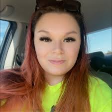 What kind of gift cards are suitable for elementary school bus drivers and  custodians as a thank you?