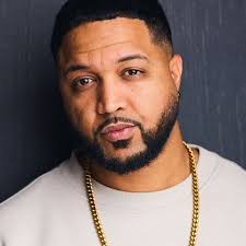 That man looks like Javy Baez 2.0