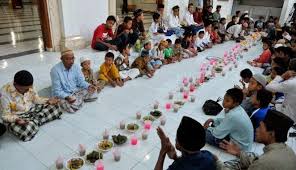 7 Tradisi Paling Unik Menyambut Bulan Ramadhan Di Indonesia Beritabekasi Co Id
