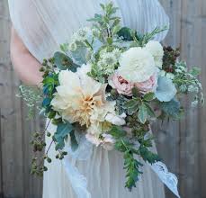 Eucalyptus plants are native to australia but also grow in tropical descriptions and pictures of eucalyptus tree leaves, flowers, and bark will help identify eucalyptus shrub and tree species. My Top 5 Foliages For The Cutting Garden Sarah Hill Flowers