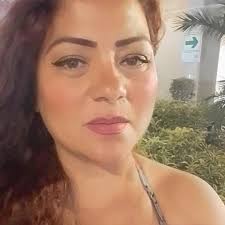 Qué bueno que me hiciste mierda antes de irte; qué bueno que desgarraste mi  piel con tu silencio; qué bueno que me diste razones para no buscarte. Qué  bueno que me enseñaste,