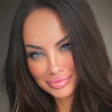 Cindy Castle (@SinCity510)