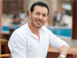 بدأ مسيرته الفنية بالإخراج ليتفرغ بعدها للتمثيل ومن أشهر أعماله الزوجة الرابعة والعار. Ù…ØµØ·ÙÙ‰ Ø´Ø¹Ø¨Ø§Ù† Ù…Ù„ÙˆÙƒ Ø§Ù„Ø¬Ø¯Ø¹Ù†Ø© Ø£Ø¬Ø¨Ø±Ù†Ù‰ Ø¹Ù„Ù‰ Ø§Ù„Ø±ÙŠØ§Ø¶Ø© Ø§Ù„ÙŠÙˆÙ…ÙŠØ© ÙˆØ¥Ù†Ù‚Ø§Øµ Ø§Ù„ÙˆØ²Ù† Ø¨ÙˆØ§Ø¨Ø© Ø£Ø®Ø¨Ø§Ø± Ø§Ù„ÙŠÙˆÙ… Ø§Ù„Ø¥Ù„ÙƒØªØ±ÙˆÙ†ÙŠØ©