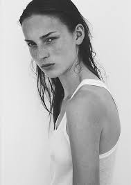 Photo of fashion model Julia Bergshoeff