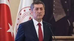 Özel maya okulları'nın kurucusu olan ziye selçuk, ted üniversitesi mütevelli heyeti başkan yardımcısıdır. Ziya Selcuk Tan Sinavlara Iliskin Aciklama Gazete Manifesto