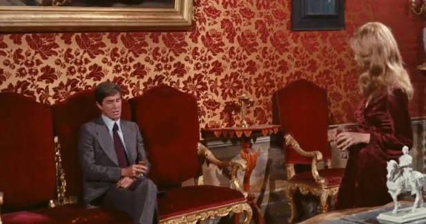 The Night Evelyn Came Out of the Grave (1971) Directed by Emilio Miraglia  Art Direction by Lorenzo Baraldi #thenightevelyncameoutofthegrave  #emiliomiraglia #lorenzobaraldi #giallo #interiorandfilms #filminteriors