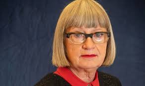 Amateur sewers take on challenges as they compete to be named britain's best home sewer. Great British Sewing Bee Who Are The Sewing Bee S Judges And Host Tv Radio Showbiz Tv Express Co Uk