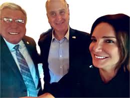 Manolo Reyes (@Manolo4Miami)