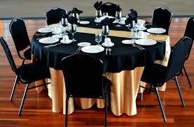 Black And Gold Table Runner Uk Wedding Receptions Wedding Cermonies Crow River Winery Black Round Table Gold Runner Black Tablecloth