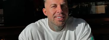 Por primera vez las redes le dan la razón a Llados: su opinión de los  influencers que se van a Andorra