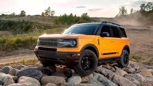 There are 6 different bronco models ready for customization. 2021 Ford Bronco Reveal New Suvs Boast Of Jeep Beating Off Road Abilities Cnn