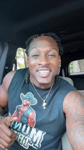 Ralph Ratliff's Instagram, Twitter & Facebook