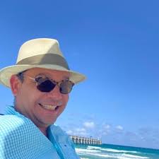 Joel Trimble Jr. (@tropicrocket)