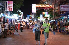 Thailand memiliki banyak kuliner lezat yang bertebaran di setiap sudut kotanya. Thailand Jalan Lagi Jalan Lagi