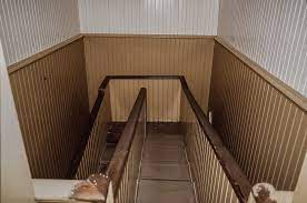 It was continuously under construction for 38 years and is reported to be haunted. Ddrrc Winchester Mystery House