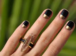Black And Gold Nail Art Nail Art Black Gold Nails Minimalist Nails Minimalist Nail Art