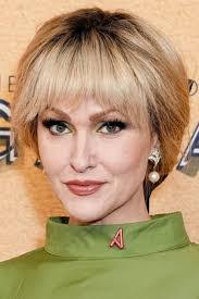 Hallie Cooper's Instagram, Twitter & Facebook