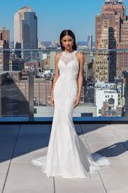 Hochzeitskleid fit and flare, hochzeitskleider / brautmode. Weisses Brautkleid Im Fit And Flare Schnitt Mit Neckholder Ausschnitt Und Stickereien Von Justin Alexander Signature Modell 99026 Heiraten Mit Braut De