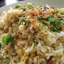 Nasi sejuk leftover•saki baki lauk leftover,ikan goreng, telur dadar serta bawang•bilis goreng leftover nasi lemak minggu lepas•sayuran saki baki masak2•bahan2 tambahan lain•biji cili padi ditumbuk (boleh kurang kalau xsuka pedas)•bawang putih ditumbuk•sdm. Resepi Nasi Goreng Ikan Masin