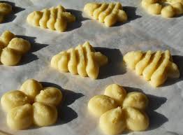 Diana S Cook Blog Biscuits Danois Au Beurre A La Presse A Biscuits Danish Butter Cookies Biscuits Presse A Biscuits Cuisine Et Boissons