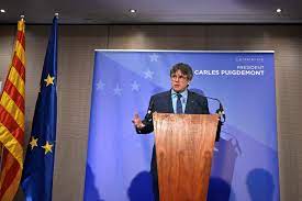 Carles Puigdemont, al rescate del último 'botifler' | Columnistas