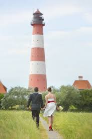 Westerhever Heiraten Auf Dem Leuchtturm Westerhever Leuchtturm Hochzeit Leuchtturm Hochzeit Am Strand