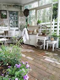 Kommt Ihr Mit In Die Gartenlaube Gartenlaube Wintergarten Haus Und Garten
