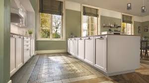 Cuisine De Style Campagne Heure Anglaise Cuisine Sur Mesure Cosy Schmidt Cuisine Rustique Cuisine Plan Cuisine