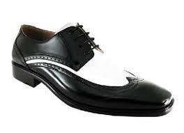 Black And White Wingtip Shoes Tuxedosonline Com Just Put Two Tone Black And White Wingtip Shoe On Sale For 35 99 Original Price 44 9 White Dress Shoes Men Tuxedo Shoes White Oxford Shoes