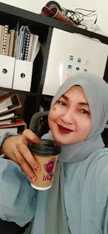 Introduction and casual conversation in a social group