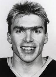 Player photos for the 1988-89 AIK at hockeydb.com