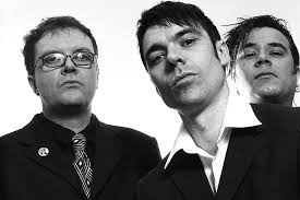 Retro: Memories recalled of Portsmouth singer/songwriter Dave Jones through  the years