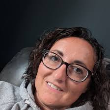 Kwik trips version of uncrustables. -Raspberry jelly & peanut butter  -Strawberry jelly & peanut butter -Grape jelly & peanut butter Found at  kwik trip!! #girldinner #snacking #appetite #snacktime #appetite  #FoodieGram #FoodieGram #foodie #