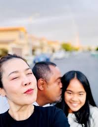 Chồng Tây của ca sĩ Thu Phương lên tiếng chuyện ly hôn vợ