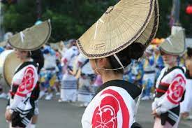 Is Kimono Only A Female Wear Or Is It For Both Males And Kimono Wear Males Formal Only Female Both Tsumug Male Kimono Kimono Outfit Spring Kimono Outfit