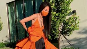 Vera wang has created a unique aspirational world that alludes to sensuality. Vera Wang On Starting Her Company At 40 I Thought Maybe It S Just Too Late For Me