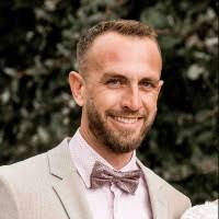 700+ "Brech" profiles