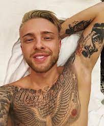 Maybe you would like to learn more about one of these? Tatu Egora Krida Na Ruke Grudi I Shee Ih Znachenie I Foto Vseh Tatuirovok
