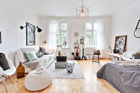 Les Petites Surfaces Du Jour Un Studio Evolutif Planete Deco A Homes World Living Room Decor Apartment Small Room Design Studio Apartment Living