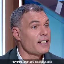 Je vais pas recevoir 1000 personnes mais je pense que twitch peut être un espace de débat direct entre certaines personnalités et les citoyens. Samuel Etienne Journaliste Homme Quel Est L Age La Taille La Date De Naissance De La Celebrite