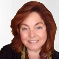 Mary Lang's Instagram, Twitter & Facebook