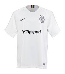 En tsc encontrarás las novedades sobre camisetas de futbol de clubes y selecciones, y una comunidad de fans para interactuar y comentar nuevos lanzamientos. Sparta Prague 2020 21 Auswarts Trikot