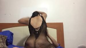 Este es mi primer lencería - XNXX.COM