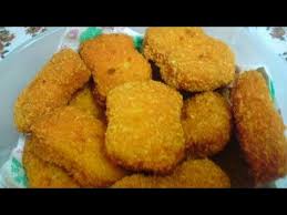 Setelah itu tuangkan ke dalam loyang berbentuk persegi berukuran 20 cm yang telah diolesi dengan minyak dan dialasi plastik terlebih dahulu. Cara Bikin Nugget Ayam Tutorial Dan Resep Di Deskripsi Youtube