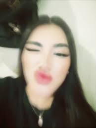 Frida flores (@fridaflores__)