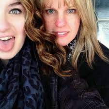 Christine Leclair (@ChristineLecla3)