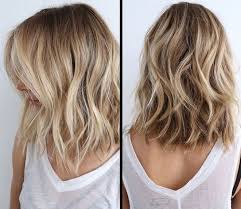 This short blonde highlight hairstyle is best when straight. Transform Your Brown Hair With Our 50 Lowlights Highlights Suggestions Hair Motive Hair Motive
