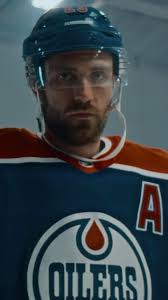 Mark Fraser, @nhl alum and Director of Culture & Inclusion for @mapleleafs,  honors black hockey players who inspire future generations. Their  commitment drives a transformation in hockey culture, fostering inclusivity  for young