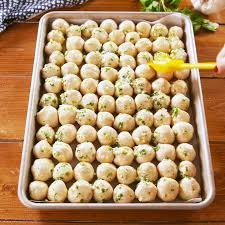 You Won T Be Able To Stop Eating This Buttery Bubble Bread Recipe Bubble Bread Perfect Appetizers Recipes